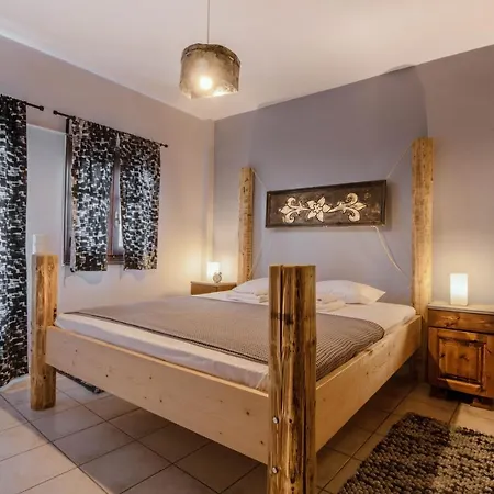 Varousi.traditional House In Old Town Of 1 Apartment
